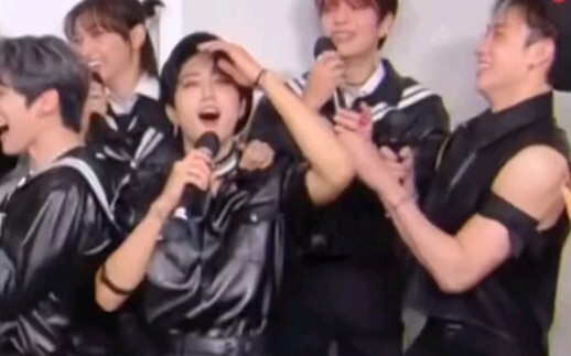 Reaksi Stray Kids setelah digoda Zhang Yuanying malah lebih heboh hahaha, boy grup Gunung Huaguoshan