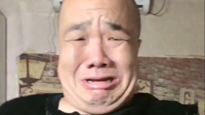 ليلي تروج شائعات بأن طول داوجيه 158 سم، وداوجيه يرد عبر مقطع فيديو