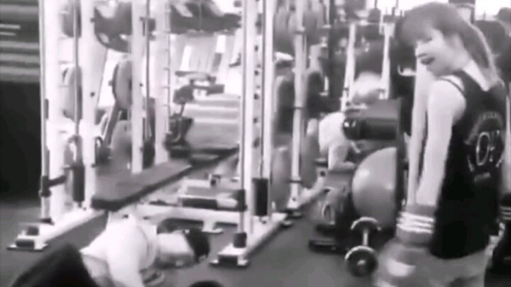 Lisa: I will protect all three women!