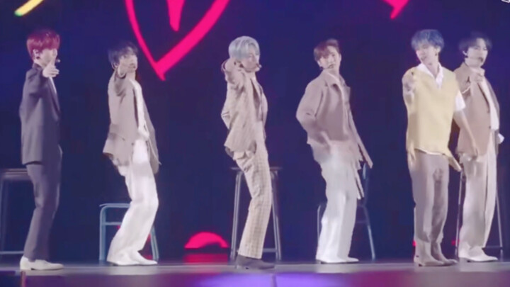 Phần “Love Again” này sao lại dần biến thành thế này vậy hahaha?