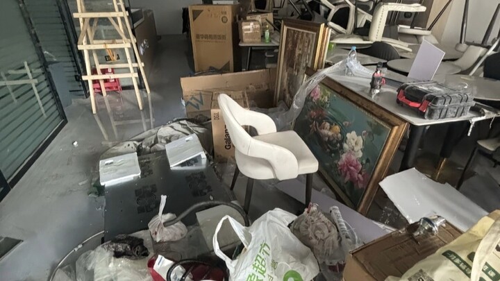 แม้ว่าร้านยังไม่ทันเปิดก็ต้องปิดกิจการไปแล้ว แต่เจ้าของร้านก็ประหยัดค่าจ้างพนักงานได้ถึงสามวันเลยนะ!