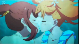 Yuri kiss in the most unexpected places || #yuri #anime Sakura trick