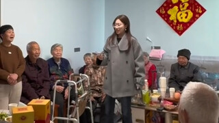 当音乐生过年回家乡唱《强军战歌》