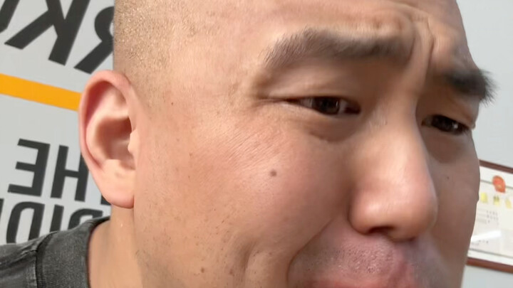 Kesalahpahaman yang indah: Sebenarnya, aku sengaja menetapkan tanggal 32 karena nggak ada hari itu, 