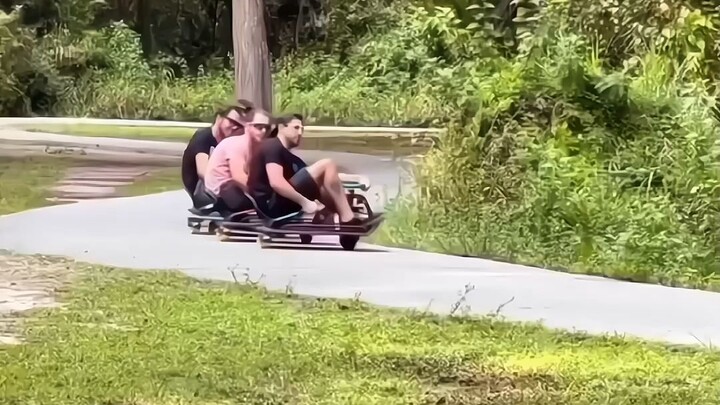 Men’s fun drift scooter—so smooth!