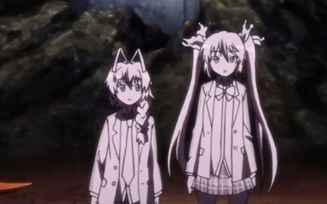 The male and female protagonists swapped bodies, the female protagonist pretended to be dead, and ac