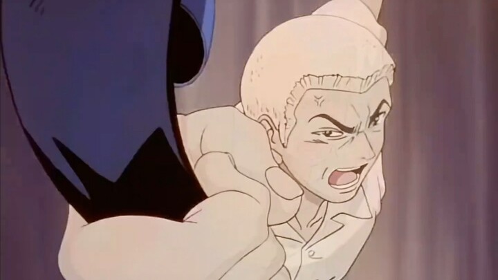 โดยไม่คาดคิด คำพูดของกุ้ยจงก็เต็มไปด้วยการล้อเลียน และชายผมเหลืองก็แกว่งรองเท้าแตะของเขาและขว้างไปที