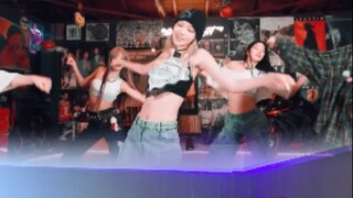 Saya sangat menyukainya....LE SSERAFIM kembali dengan lagu baru tutorial cermin dansa MUDAH