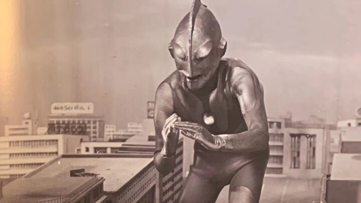 Ultra-rare stills from Ultraman (First Generation)