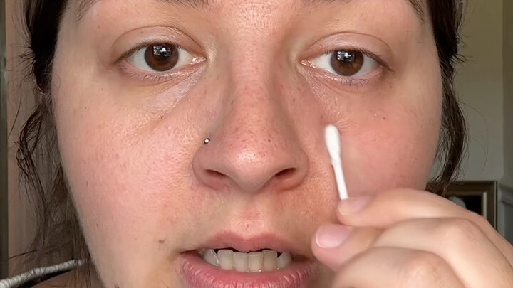 吹干后真的眼下的皱纹消失了！这是什么消除笔吗