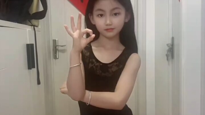 小女孩现代舞合集