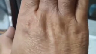 Can anyone explain what kind of skill this is? You'd need at least 30 years of practice to achieve t