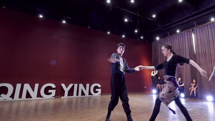 Các bậc thầy múa nổi tiếng miền Bắc trìu mến thể hiện song ca rumba phong cách cổ xưa “Đừng hỏi khi 