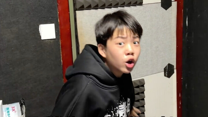 The youngest sibling’s fifteenth personality—he’s finally awakened!