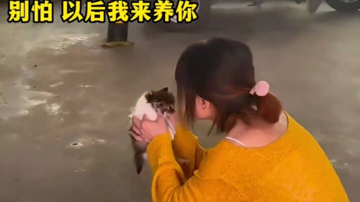 “Khoảnh khắc đó, họ chính là ánh sáng trong lòng những đứa trẻ ngây thơ.”