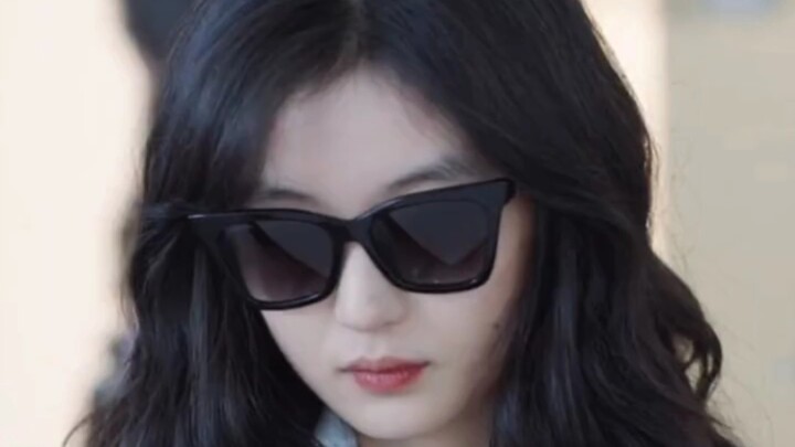 Potongannya benar-benar keren / Selama bertahun-tahun / Zhang Xincheng & Sun Qian / “Dia masih bisa 