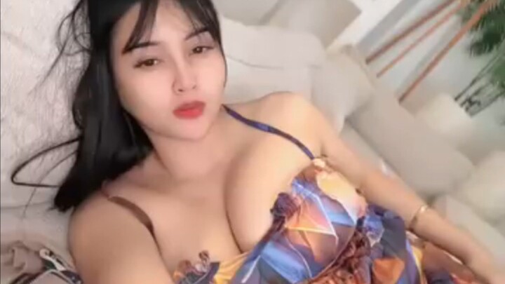 janda muda yang kesepian