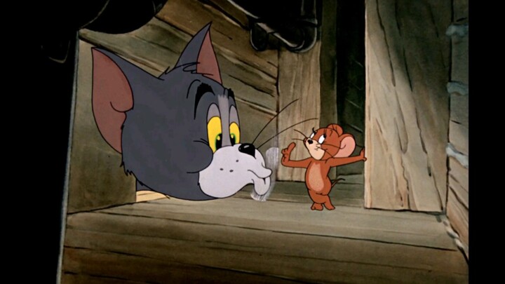 Jerry bĩu môi Tom 10 phút