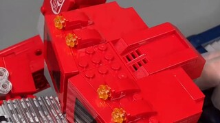 [Quick review of the model] The Lego Optimus Prime that I queued for two hours to get on the first d