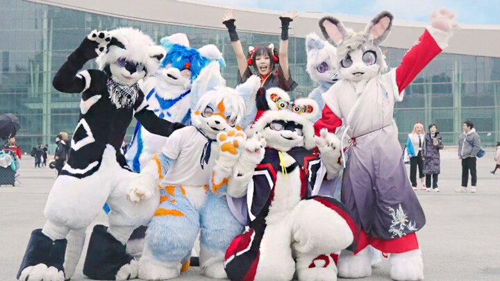 Catch some beasts and dance to "Good Morning Friday" together at the Chengdu Comic Exhibition!