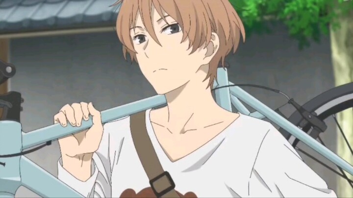 With a cold face and a cold voice, I didn't expect you to be cute?
