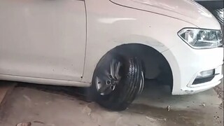 The outrageous failure encountered by the auto mechanic, the customer drove it here like this