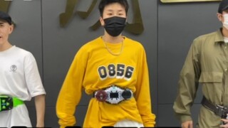 A guide to using toys for the Zi-O protagonist group!