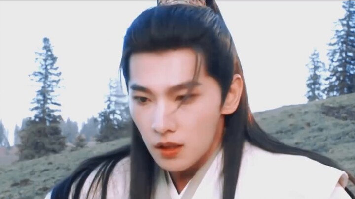 Holy crap! This immortal hero who doesn't mess around with romance is awesome! The beautiful senior 
