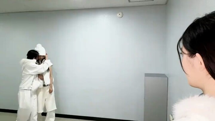 ฝ่ายบริหารของ ILLIT ก็ผลิตคนเก่งออกมาไม่ขาด!