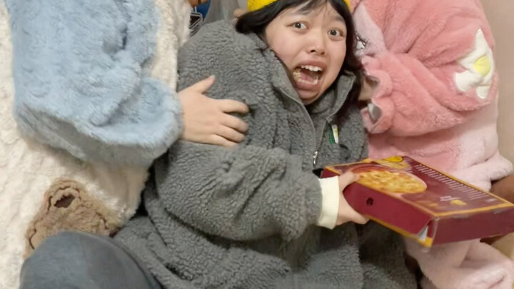 Cả tuần rồi chẳng có ai nói chuyện với mình cả?!