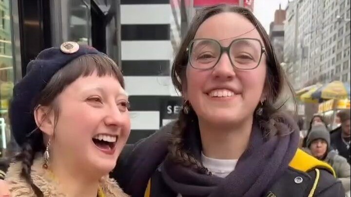 les| Phỏng vấn cặp đôi nhảy múa tung tăng, xem xong tâm trạng cực kỳ vui!