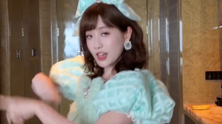 Mantan idola utama SNH48 kembali meng-cover tarian lagu baru AKB48