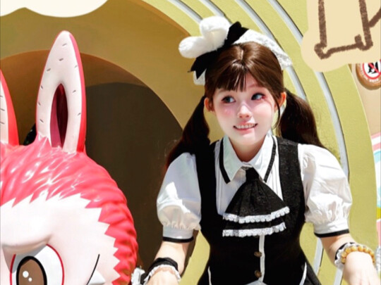 Vlog - Sehari Bermain di Taman Hiburan Pop Mart