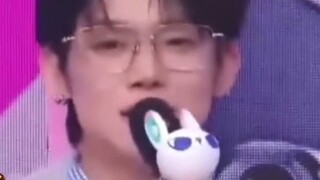 Song Yuqi: Sheniu, người chủ yếu chống đối khách hàng