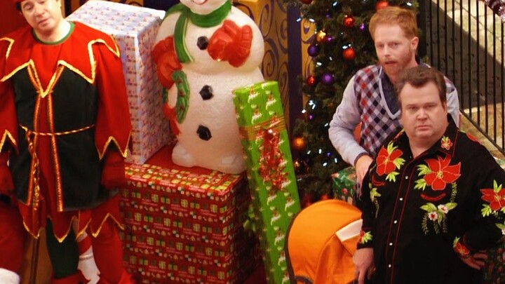 "Modern Family" ("Modern Family" - 2009)Three families