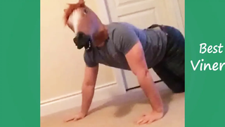 พยายามอย่าหัวเราะหรือยิ้มขณะชมเถาวัลย์ตลกๆ 77 - Viners ที่ดีที่สุด 2020