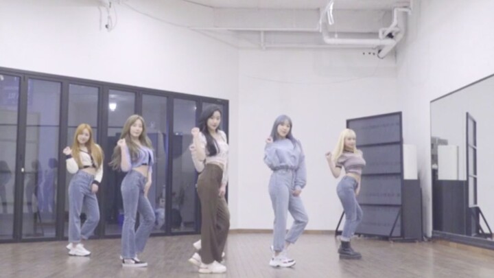 วันนี้ล้างดิสก์พื้นดิน! ห้องซ้อม April เสี่ยวซื่อเยว่ "ขอโทษนะแม่สวยเกินไป"