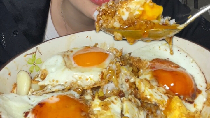 Gongjin’s exploding egg is just way, way too delicious…
