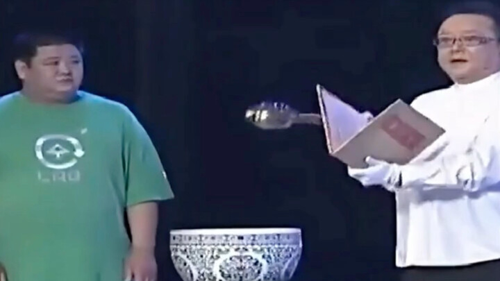 หวังกังเผลอทำของสะสมโบราณมูลค่าหลายสิบล้านแตก ผู้ครอบครองทรัพย์สินโกรธจัดฟ้องร้องเขาถึงศาล