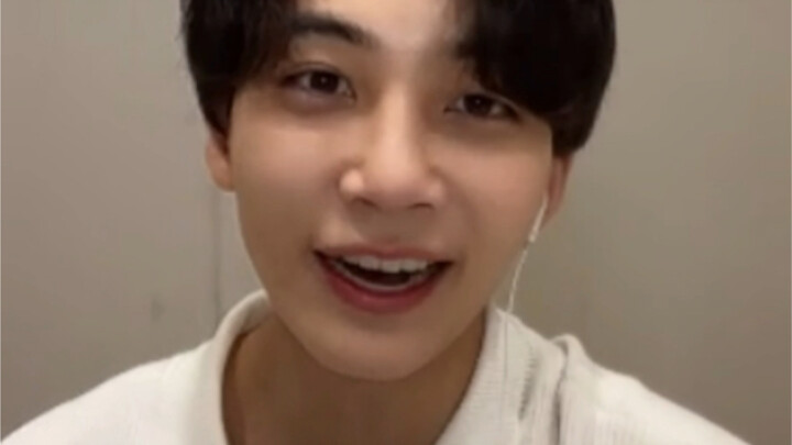 SEVENTEEN/ยุนจ็องฮัน 0704 อี้ซื่อหยู วันนี้ก็ยังพยายามแกล้งพี่ชายอยู่ดี แต่ก็ถูกพี่ชายหักล้างจนม้วนเ