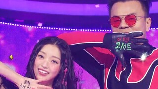 朴振英+YooA合作新曲Groove Back 221119打歌舞台！