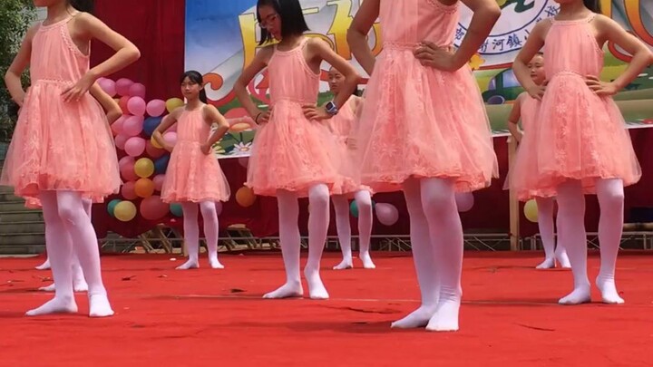 Video tari Hari Anak kelas empat