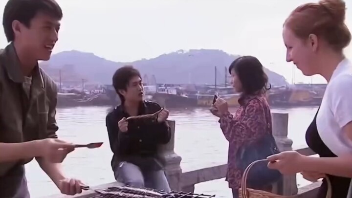 Chàng trai nghèo kiếm sống bằng việc bán cá nướng trên vỉa hè, rồi gặp được quý nhân xuất hiện, từ đ