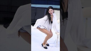 고각에도 살아남은 각선미ㄷㄷ 김이서 치어리더 My boy 직캠 Kim yi seo