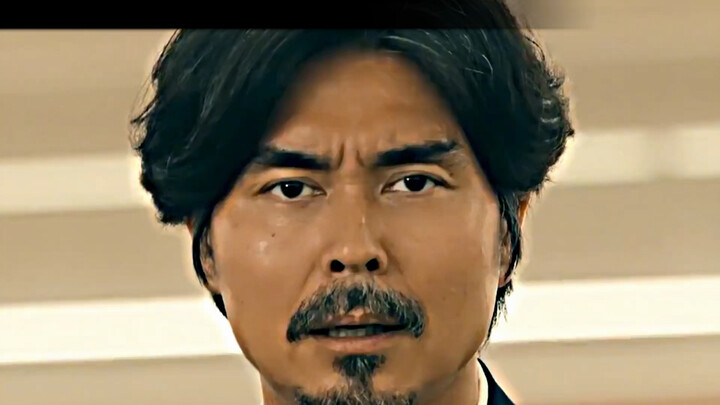 “คุณสังเกตไหมว่าเวลาเข้าคิว คุณมักจะเคลื่อนที่ช้ากว่าคนอื่นเสมอ”