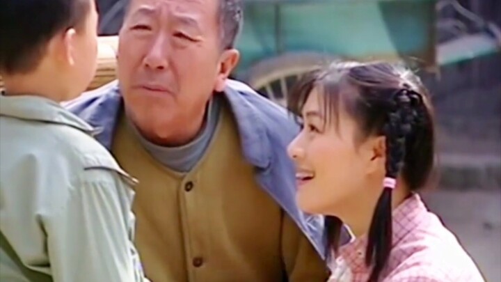 Ông lão lâm bệnh nặng khi phát hiện không ai trong ba cô con gái của mình muốn đối xử tốt với cậu co