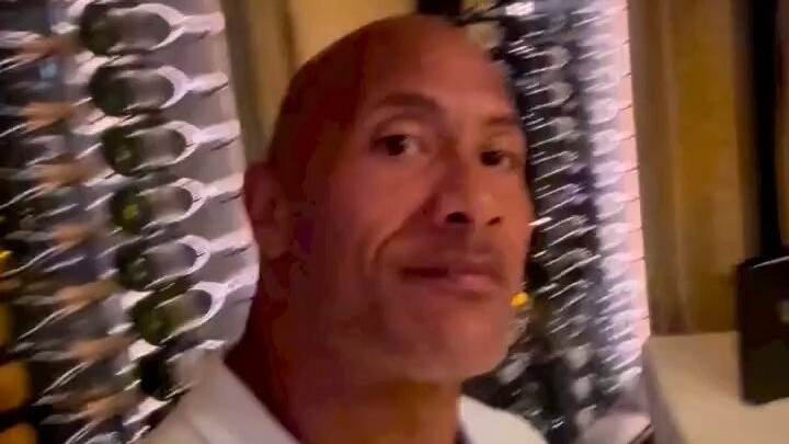 【Dwayne “The Rock” Johnson】 Cuộc sống hạnh phúc của một ông bố cưng con gái