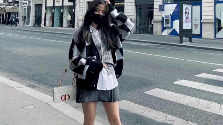 【Jisoo】This woman has been absolutely killing it these past few days!!!