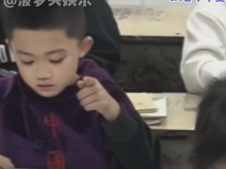 真的好可爱的两小孩