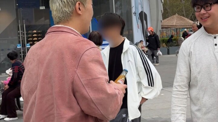 Direct Flight from Xi'an to Kunming for Mushroom Dining